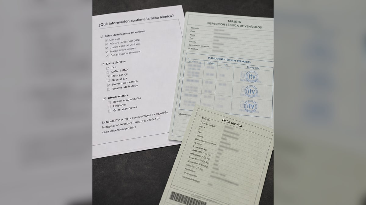Detalle de documentos, llaves y datos técnicos del vehículo